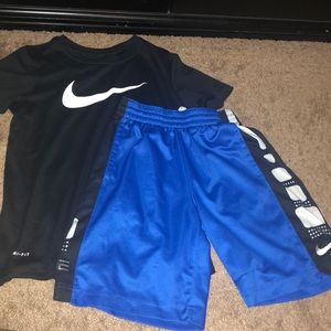Boys Nike outfit - size medium